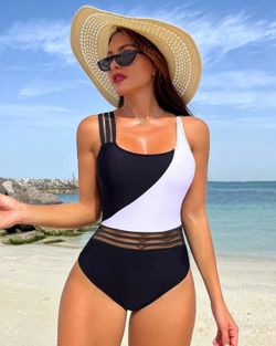 Women’s One Piece Swimsuit Size Medium Black White Colorblock Mesh Waist Stretch