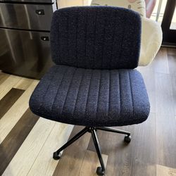 Accent Chair 