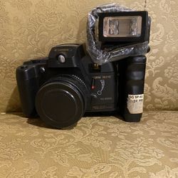 2 Brand New Canon Cameras With Cases