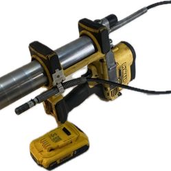 Dewalt DCGG571 GREASE GUN WITH BATTERY
