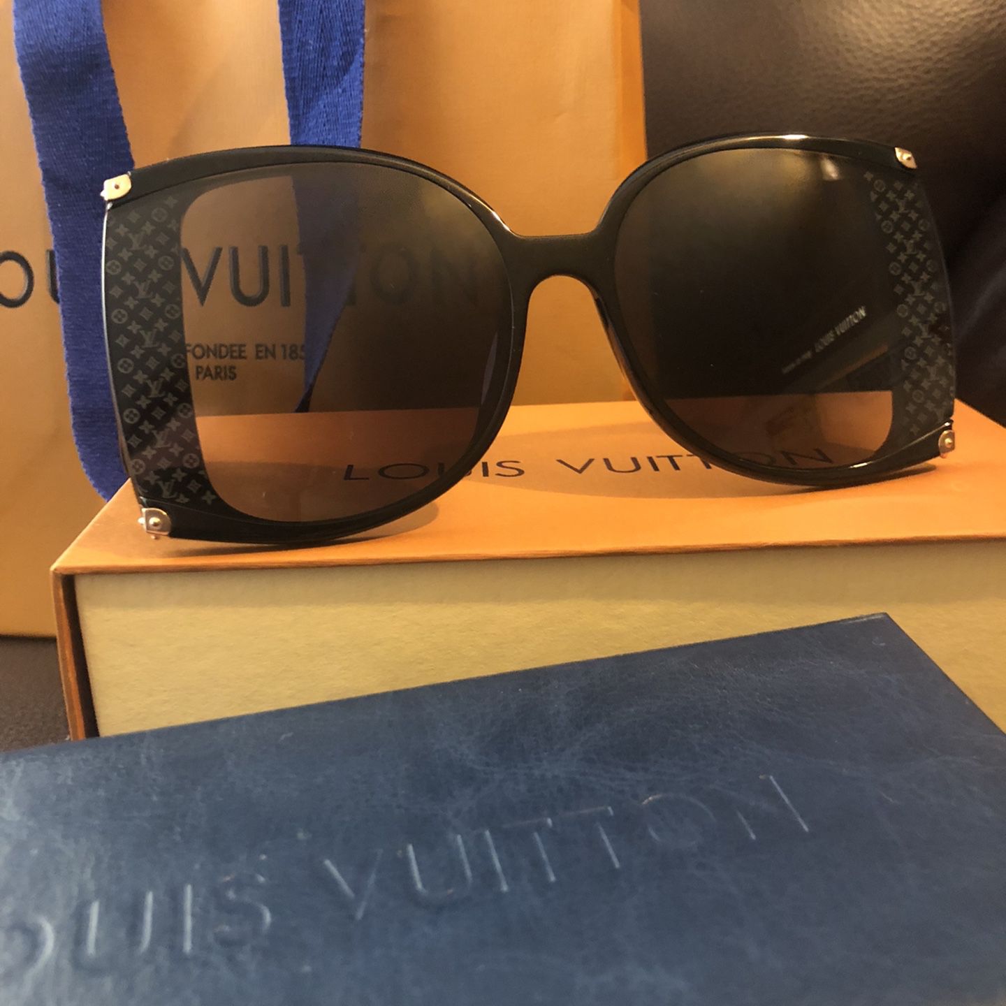Please help me find these glasses. My girlfriend had a pair of LV sunglasses  that she loved and was heartbroken when they broke. Idk about designer  clothes but when we went to