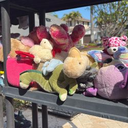 A Big Lot Of Plushies And Stuff Animals 