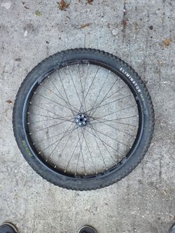 E*thirteen LG1 front wheel