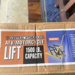 MOTORCYCLE LIFT ATV  1.500Lb  -  NEW/NEVER USED 