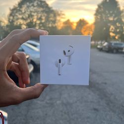 AirPods 4