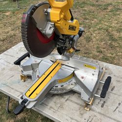Dewalt Miter Saw 12”