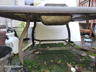 Outdoor fire table.
Great.
For entertaining