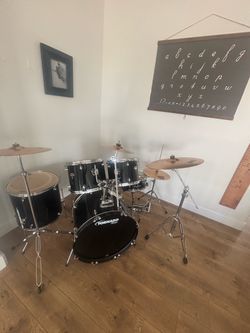 Mapex Tornado 5-Piece Drum Kit