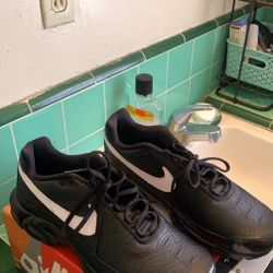 Nike Air Max Plus Women’s SZ 12.5/ Men’s SZ 11