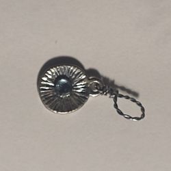 blue sapphire pendant 