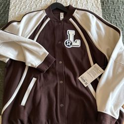 Lululemon Scuba Oversized Collegiate Jacket Graphic XL/XXL New With Tags