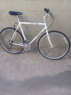 MONGOOSE Size 700 speed 18 frame 61cm