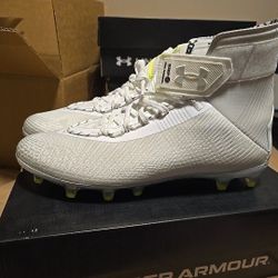 Under Armour Size 13 