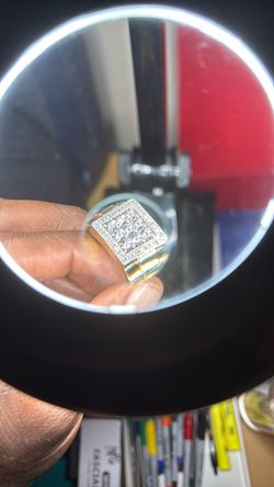 10K Gold Ring W/ Diamonds (AUTHENTIC)