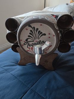 Tequila Barrelito With 6 Shot Glasses