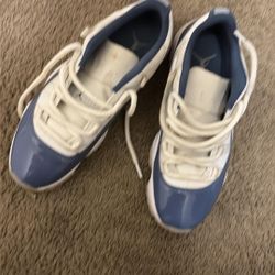 Air Jordan 11 Retro low top Diffused Blue