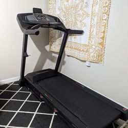 PROFORM TREADMILL 72" x 35"