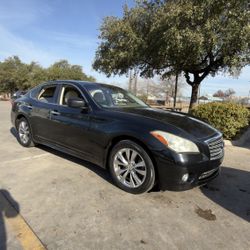 2012 Infiniti M37