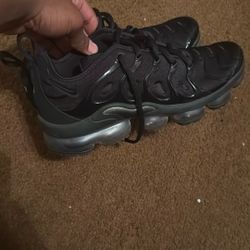 Vapor Max Plus 8.5