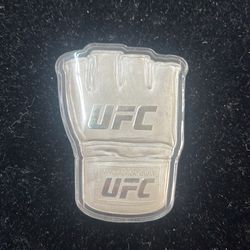 UFC sliver bar