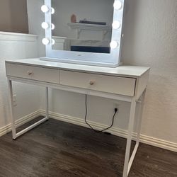 Makeup Desk, Vanity Lighted Mirror, Set