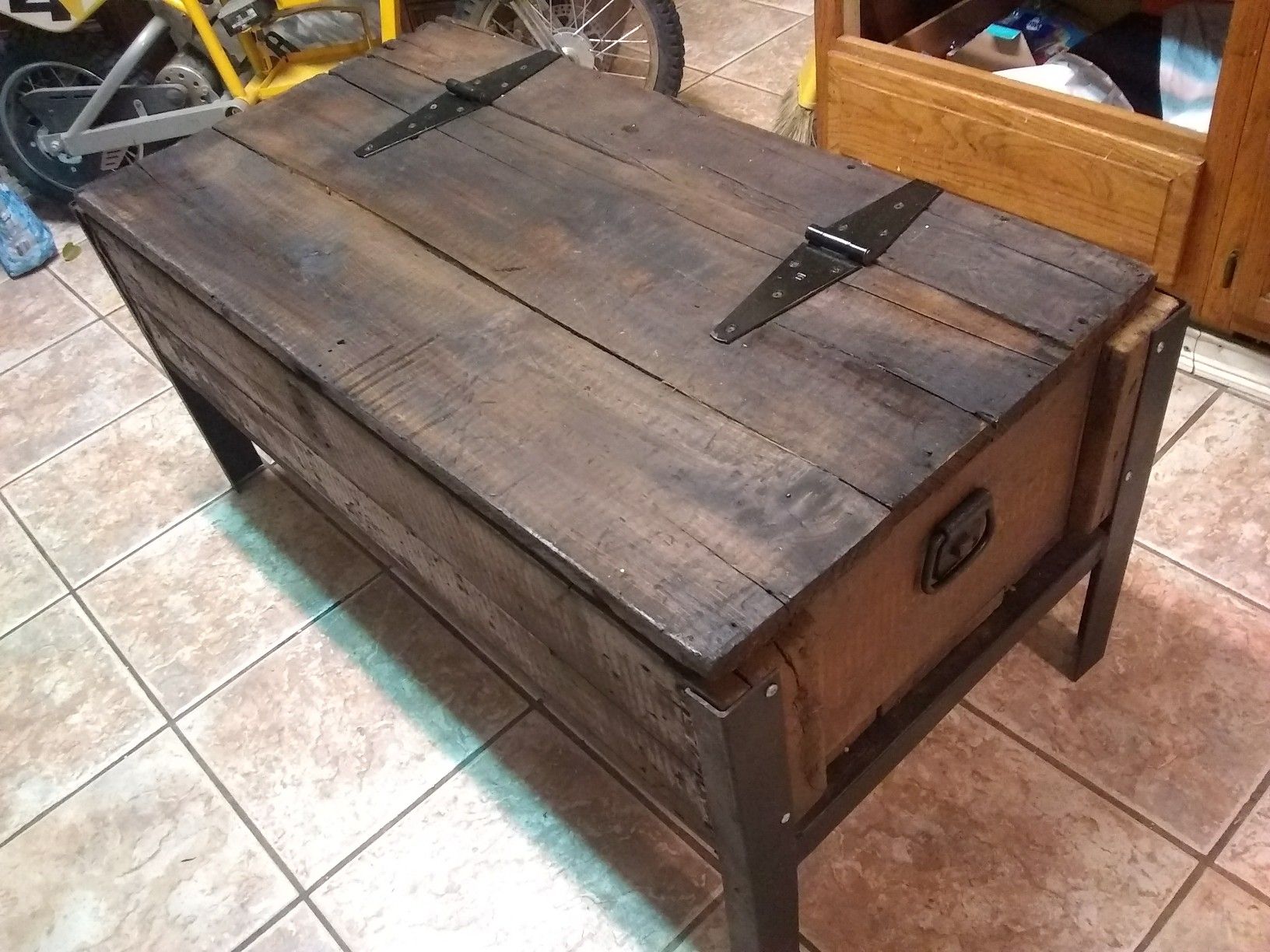 Vintage Crate coffee table