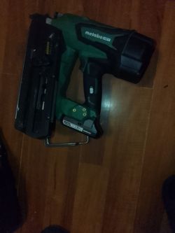 Metabo hpt Li-ion 18volt 3.0 nailgun