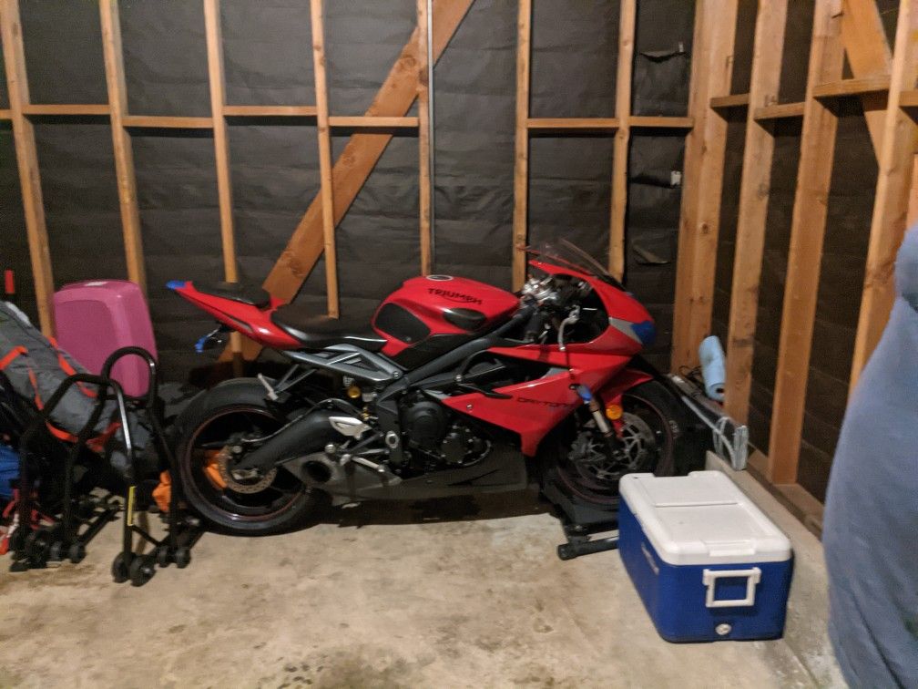 2016 Triumph Daytona 675