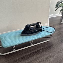 1700W Steam Iron - Pur Steam (table is a gift)