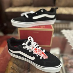 New Vans Old Skool Shoes BNIB