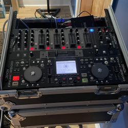 Dj Denon Mix And Controller With Hardware 