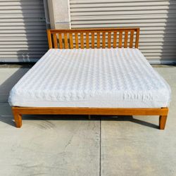 King Bed Frame With Mattress 