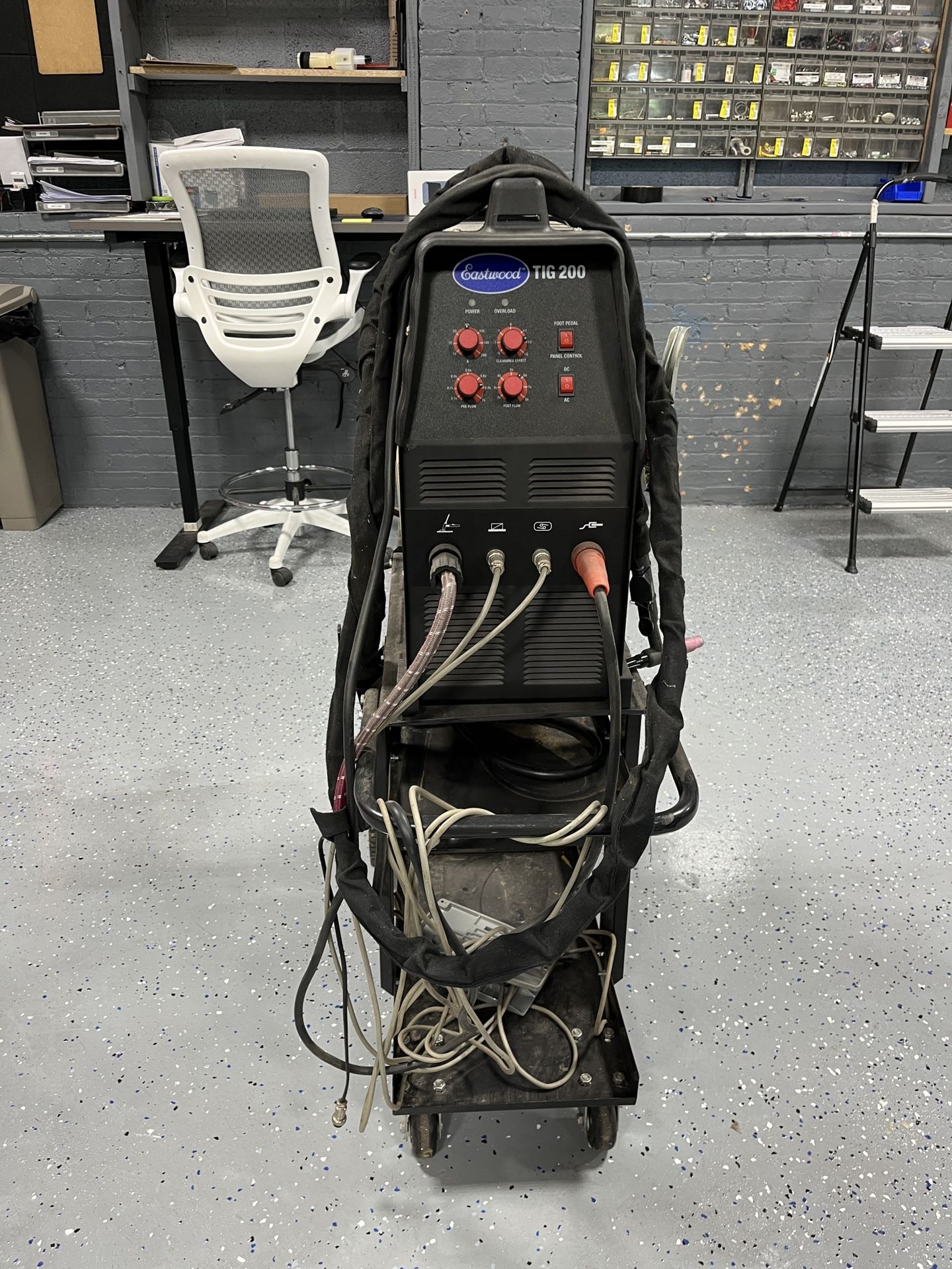 Eastwood 200 Amp AC/DC TIG Welder 33920