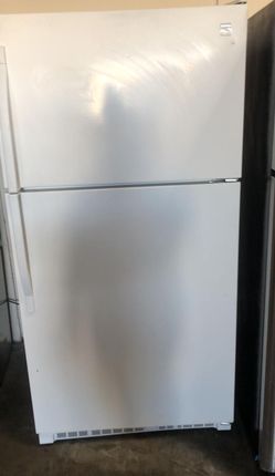 Kenmore Top Mount 27" Apartment Size White Refrigerator
