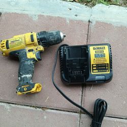 Drill  12v Y Cargador  Buenas Condcion