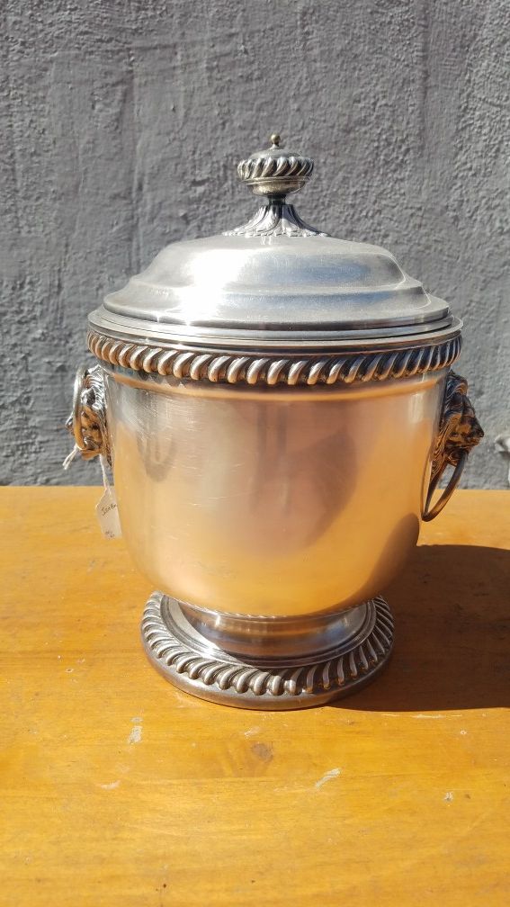 Silver Champagne Bucket! VINTAGE WEBSTER WILCOX INTL SILVER LION HEAD CHAMPAGNE BUCKET! $30 OBO!