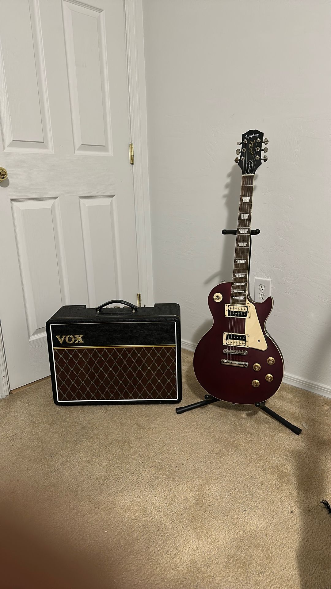 Vox Amp Model - AC10C1 And Epiphone Les Paul Traditional Pro-IV