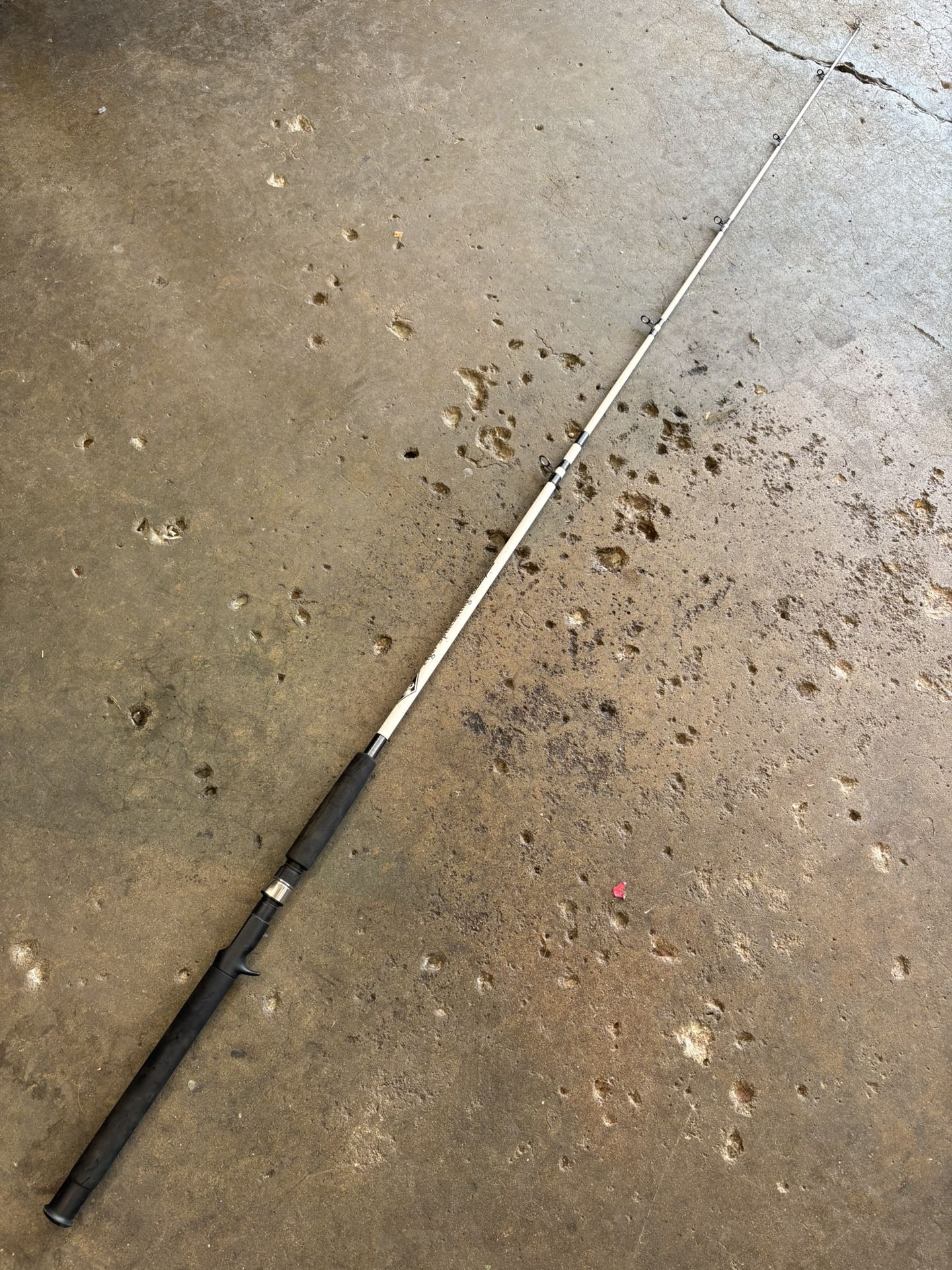 Shakespeare M/H Tiger Spin Cast Rod