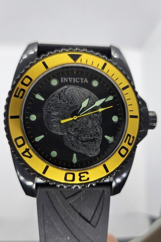 Invicta Skull Men's Watch