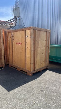 FREE CRATES
