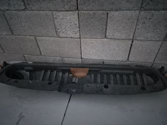 2019 to 2021 Chevrolet silverado 1500 intake air baffle cover
