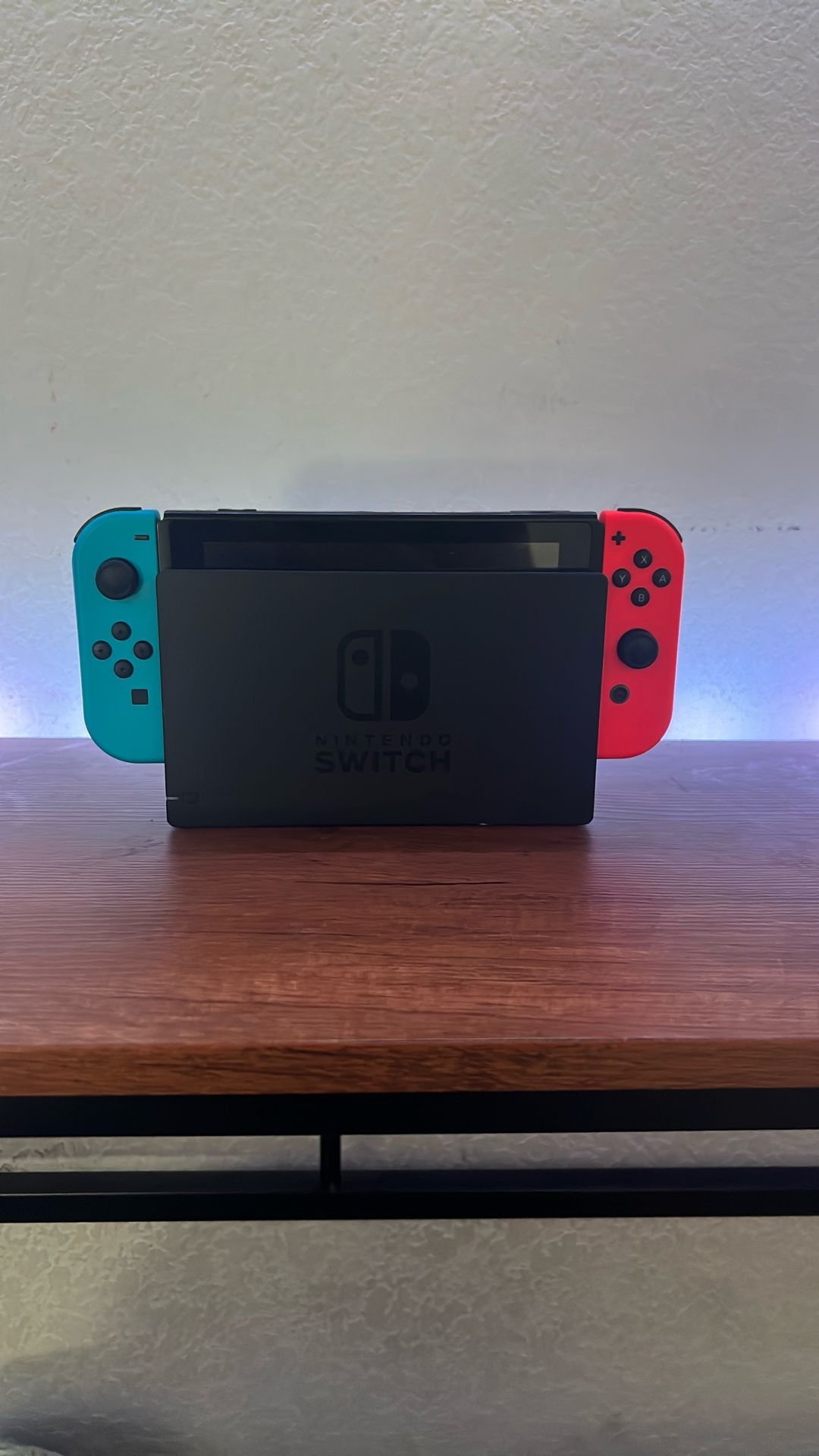 Nintendo Switch(barely Used)