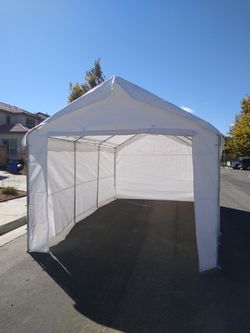 Tarps & canopies