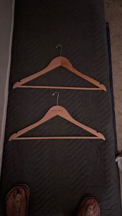 20 Hangers With Small Pole Size