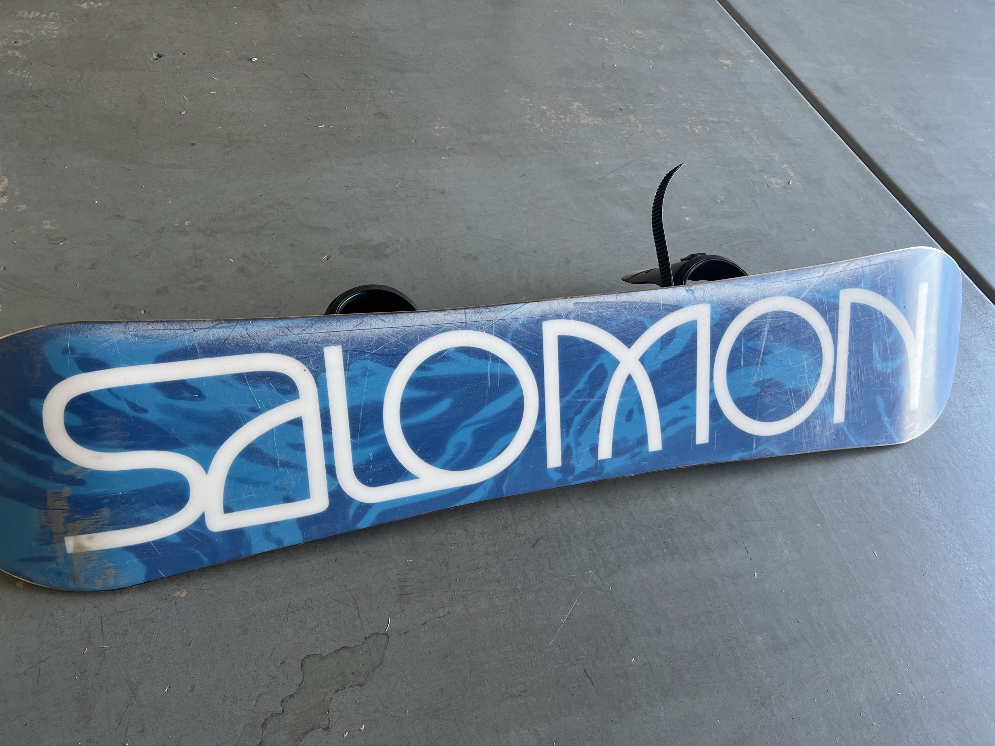 Salomon Snowboard And Head Bindings