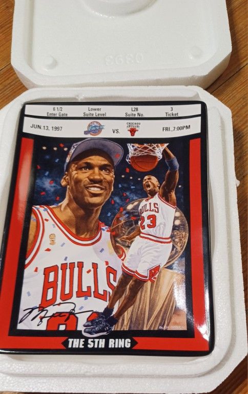 Michael Jordan Collector's Plate Chicago Bulls Ticket To Greatness 5th Ring