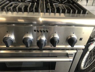 Thermador “Professional” Oven And Cook Top