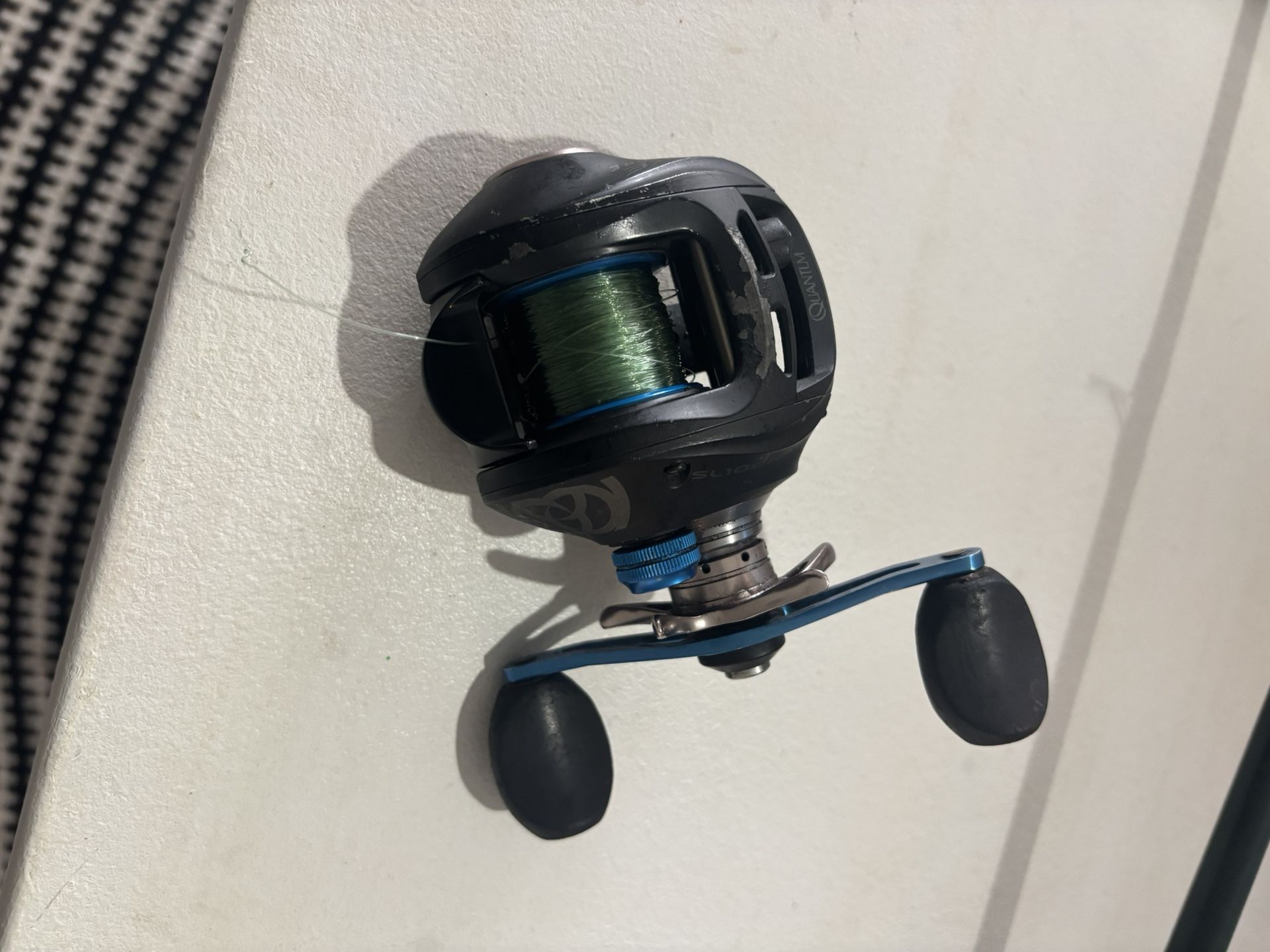 Quantum Smoke Inshore Baitcaster