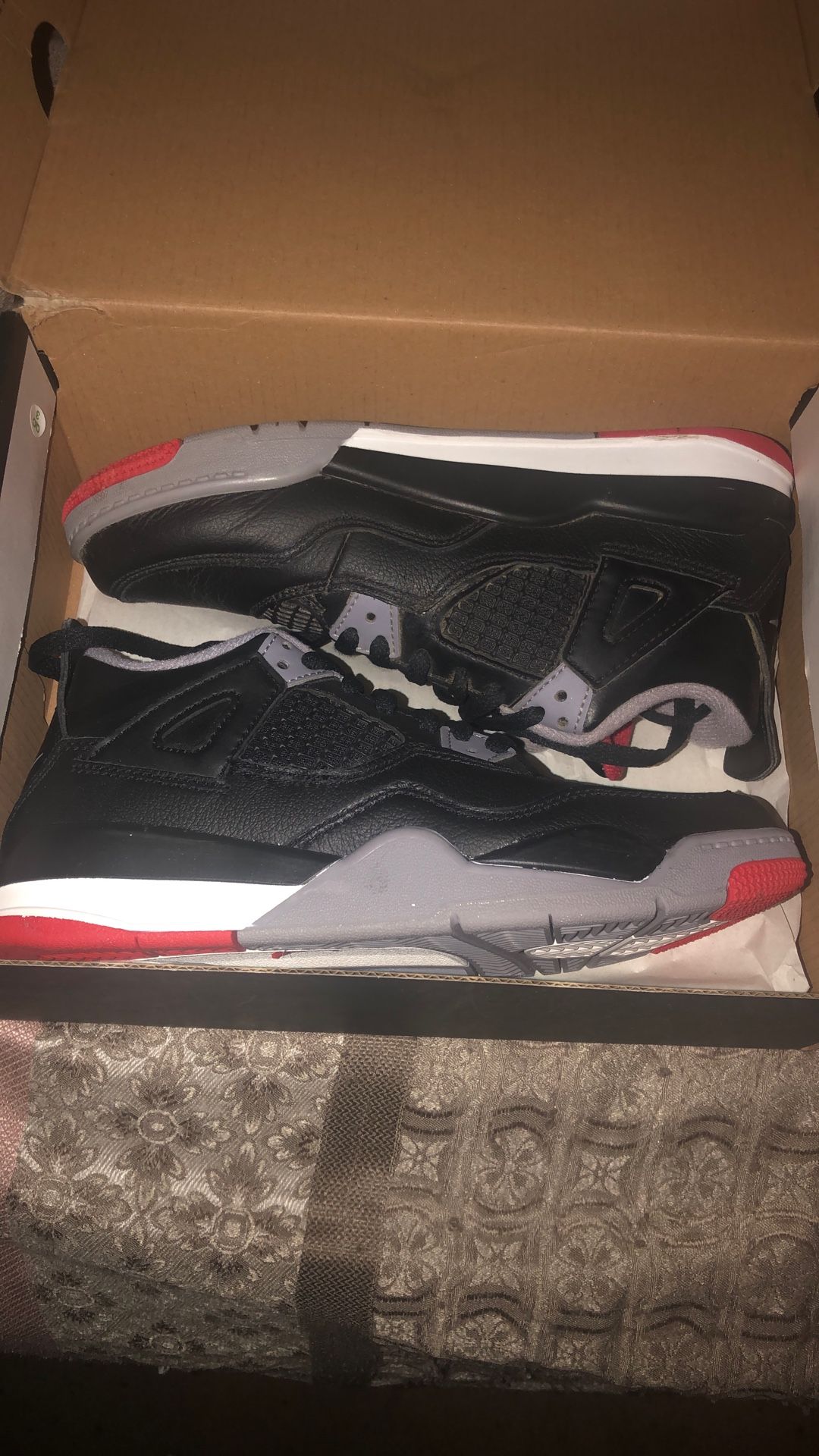 Jordan 4s