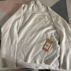 Grey Cyrus Sweater Size Medium  ( BRAND NEW )